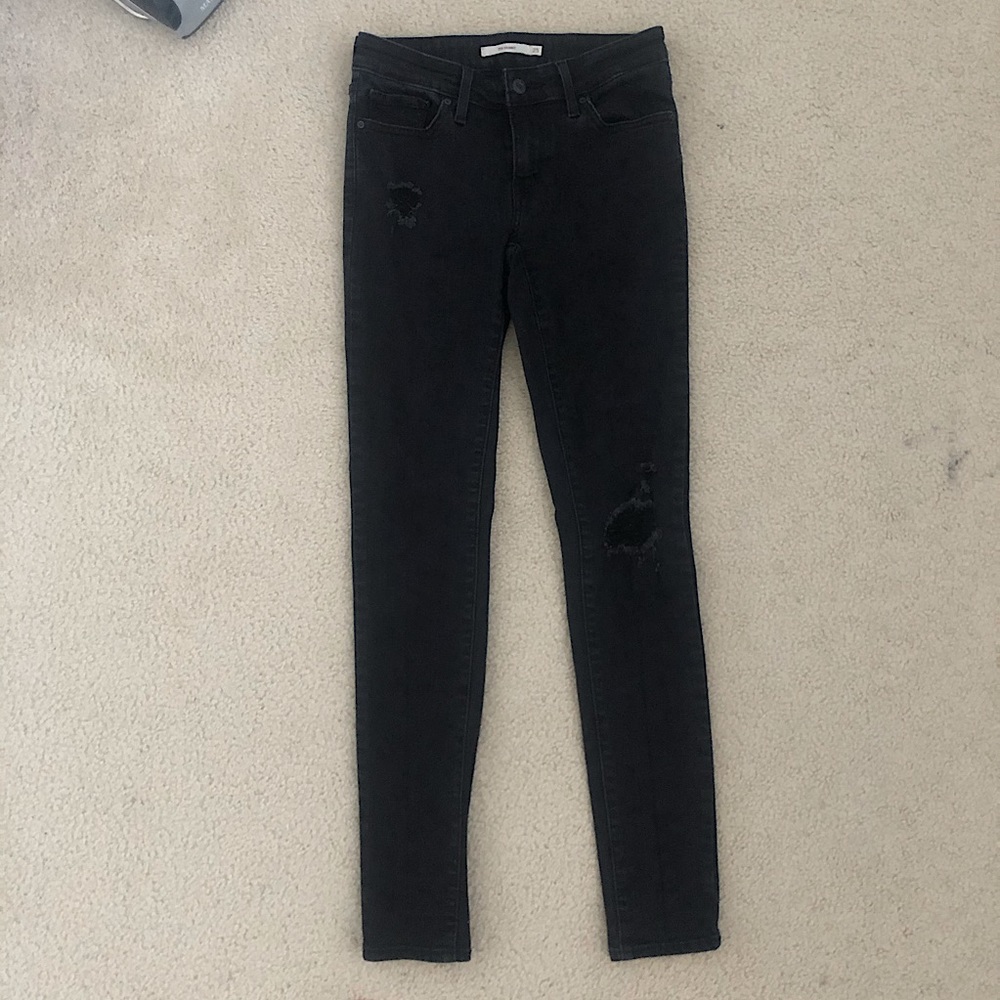 Levi’s 711 Skinny Jeans
